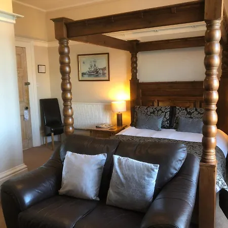 Lavinia House Pensjonat